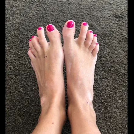 OnlyFans cuenta lolafeetsxs avatar 1