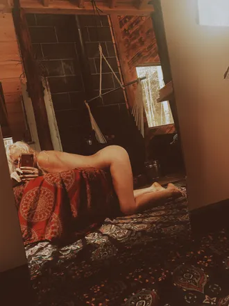 OnlyFans account  kimberley_xoxo header 2