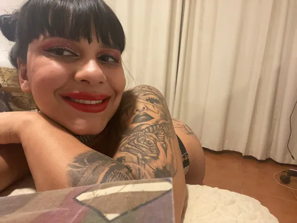OnlyFans cuenta deboraluz00 header 2
