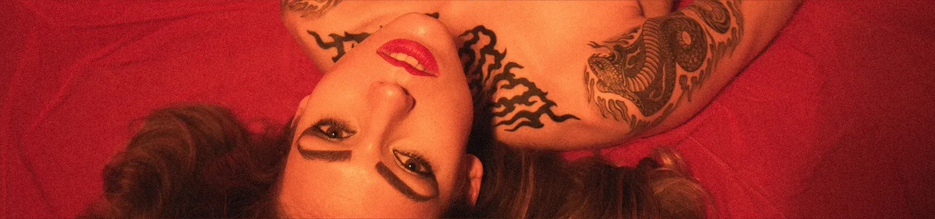 OnlyFans cuenta soniathesinnerfree header 2