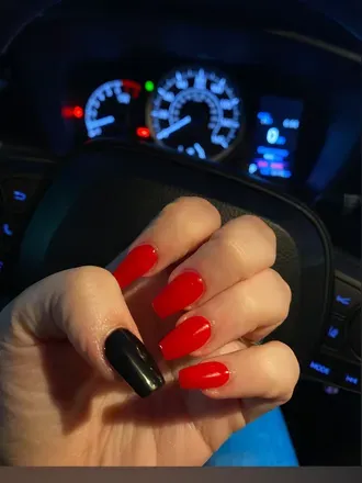 OnlyFans cuenta nailsandtoes305 avatar 1