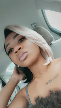 OnlyFans cuenta ilovemoneybittcchh avatar 1