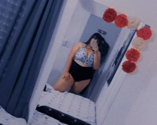 OnlyFans cuenta miqaaela avatar 1