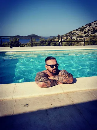 OnlyFans cuenta johnnycash23 header 2