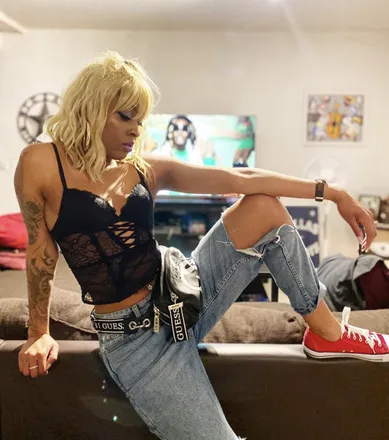 OnlyFans cuenta madeofhoney header 2