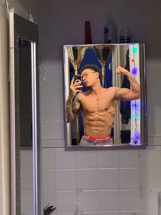 OnlyFans cuenta pierceforya header 2
