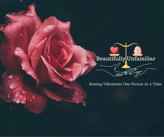 OnlyFans cuenta beautifullyunfamiliar header 2