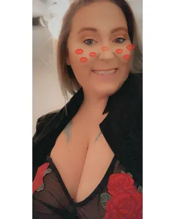 OnlyFans account  xokelssxx avatar 1