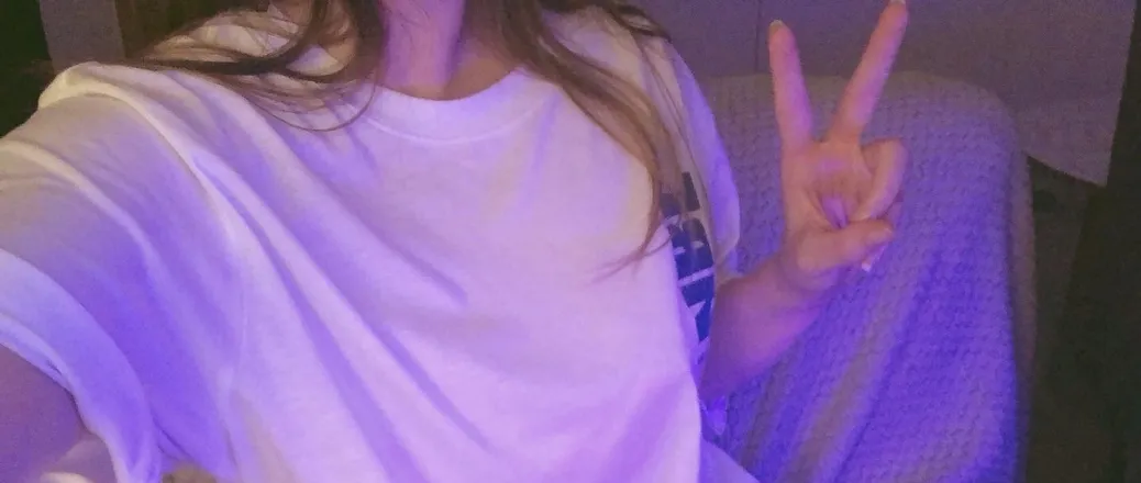 OnlyFans account  elyzahfoxvip header 2