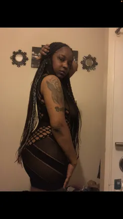 OnlyFans account  naughtyklingerie header 2
