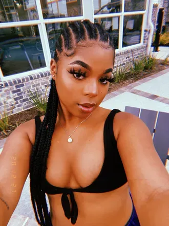 OnlyFans cuenta leahraineee avatar 1