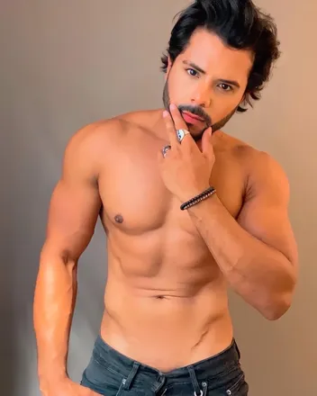 OnlyFans account  halley.sp header 2