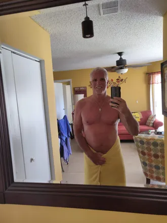 OnlyFans cuenta reggie2822 header 2