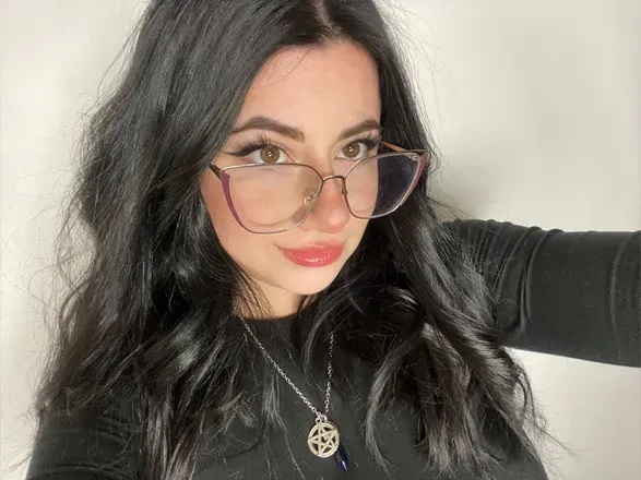 OnlyFans cuenta yourgirlfriendval avatar 1
