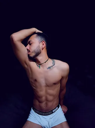 OnlyFans cuenta leoerotic1 header 2