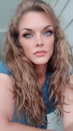 OnlyFans cuenta noturaveragegurl39 avatar 1