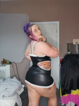 OnlyFans cuenta inkedbrattysub92 avatar 1