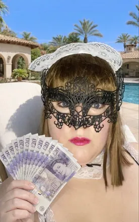 OnlyFans cuenta maddie-themaskedmistress header 2