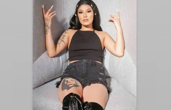 OnlyFans cuenta ronimariee header 2
