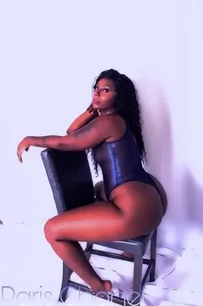 OnlyFans cuenta iamparischanel89 avatar 1