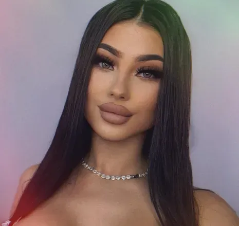 OnlyFans cuenta raisaa_m previous_avatars_1 3