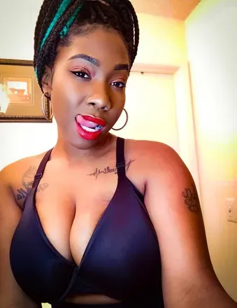 OnlyFans account  atiabaddass avatar 1
