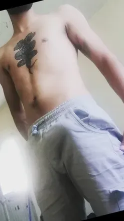 OnlyFans cuenta tuflaquito_18 avatar 1