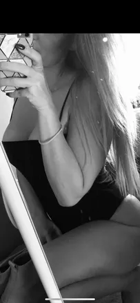 OnlyFans account  emmacx header 2