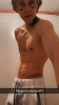 OnlyFans cuenta mykell999 header 2