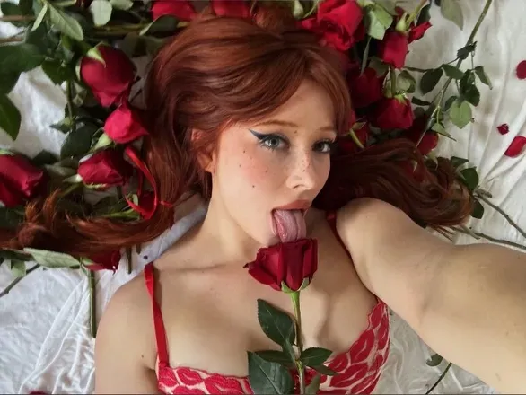 OnlyFans cuenta rain_in_summer header 2