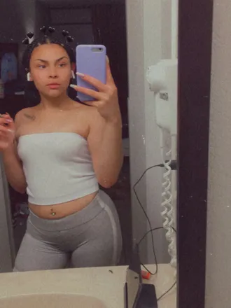OnlyFans cuenta goddessrennyrose header 2