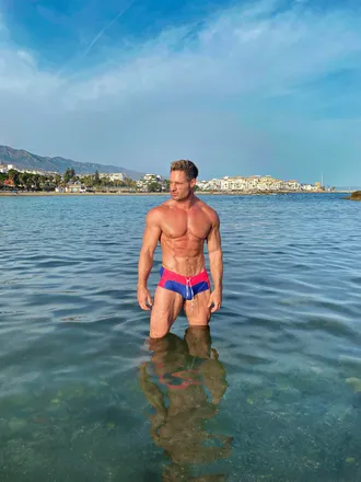OnlyFans cuenta whoisfalcon header 2