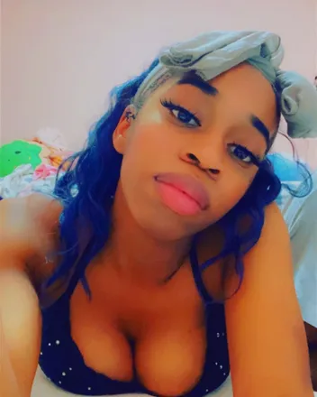 OnlyFans cuenta lil_miss_bxddie header 2