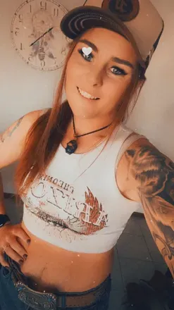 OnlyFans cuenta redheadedcowgirl avatar 1