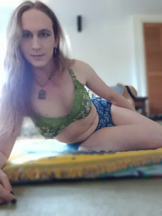OnlyFans account  pseudonymph1 header 2