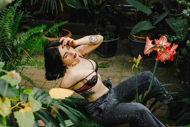OnlyFans cuenta alisha_fox header 2