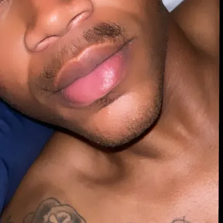OnlyFans account  izzykun avatar 1