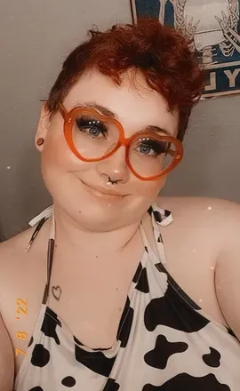 OnlyFans account  feralbug avatar 1