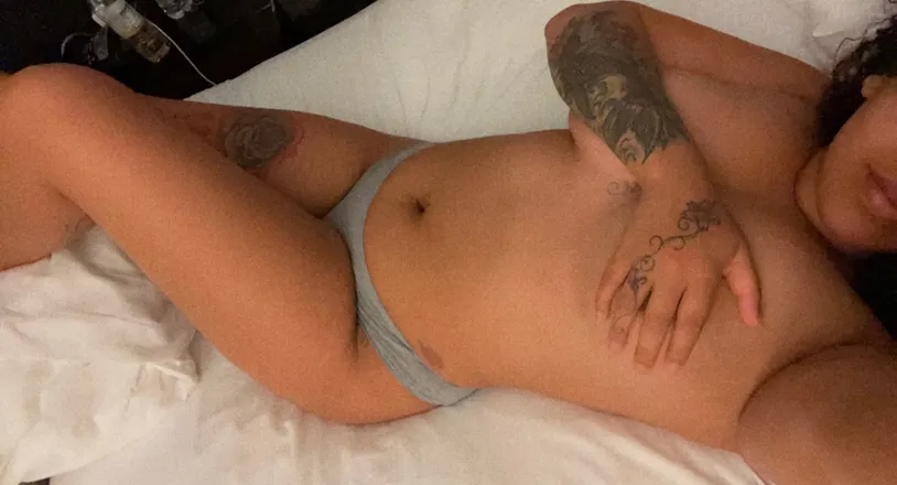 OnlyFans cuenta leneenplay header 2