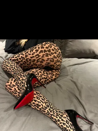 OnlyFans cuenta sweet_nylonf33t header 2