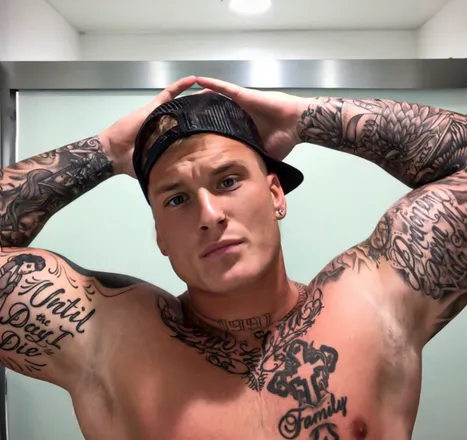 OnlyFans cuenta wild-dickota header 2