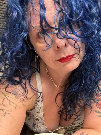 OnlyFans cuenta april4bug avatar 1