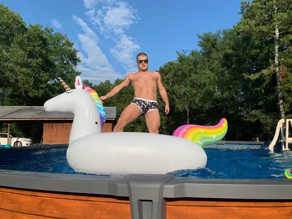 OnlyFans cuenta rnbwuncrn79 header 2