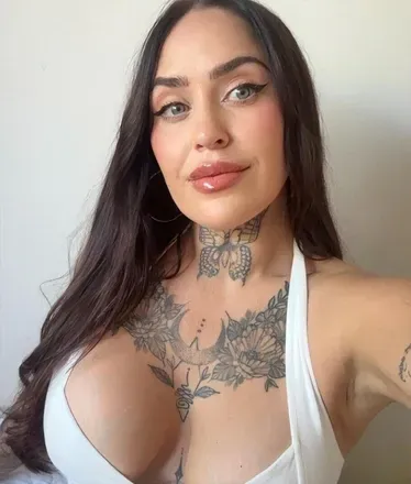 OnlyFans account  nikkijusticecomedy avatar 1