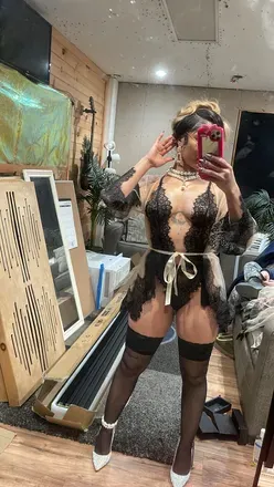 OnlyFans account  underconstructionrn avatar 1