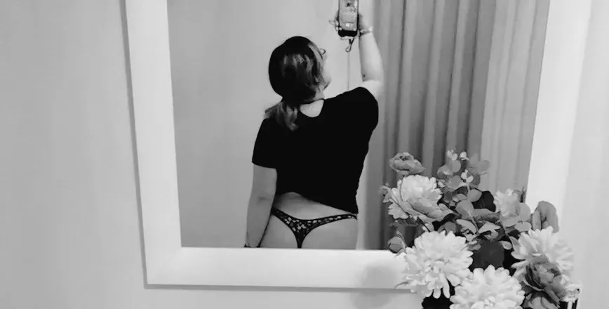 OnlyFans account  sunfloweerrs avatar 1