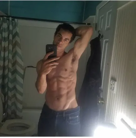 OnlyFans cuenta fredleexx header 2