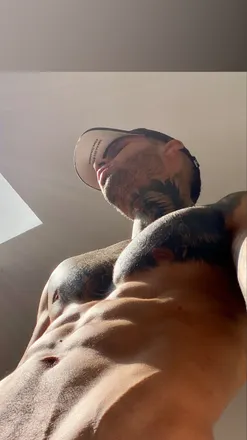 OnlyFans cuenta dilan_strong header 2