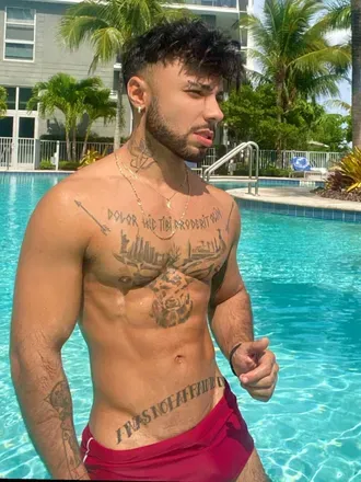 OnlyFans cuenta roneyoliv avatar 1