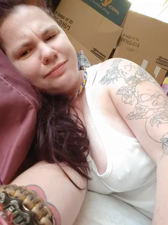 OnlyFans cuenta bikernurse18 header 2